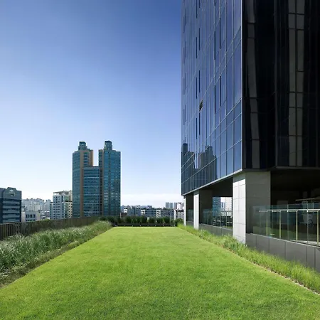 Sofitel Ambassador Seoul Hotel & Serviced Residences