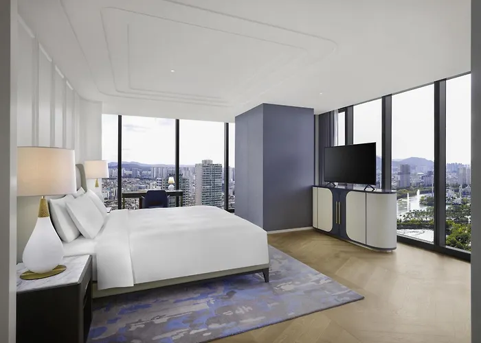 Sofitel Ambassador & Hotel